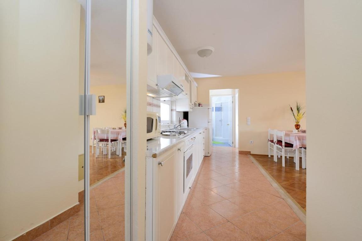 Apartment And Rooms Sidro Petrcane Exterior foto