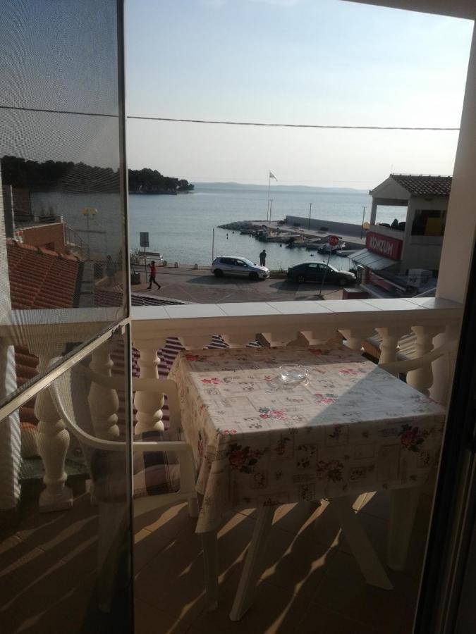 Apartment And Rooms Sidro Petrcane Exterior foto