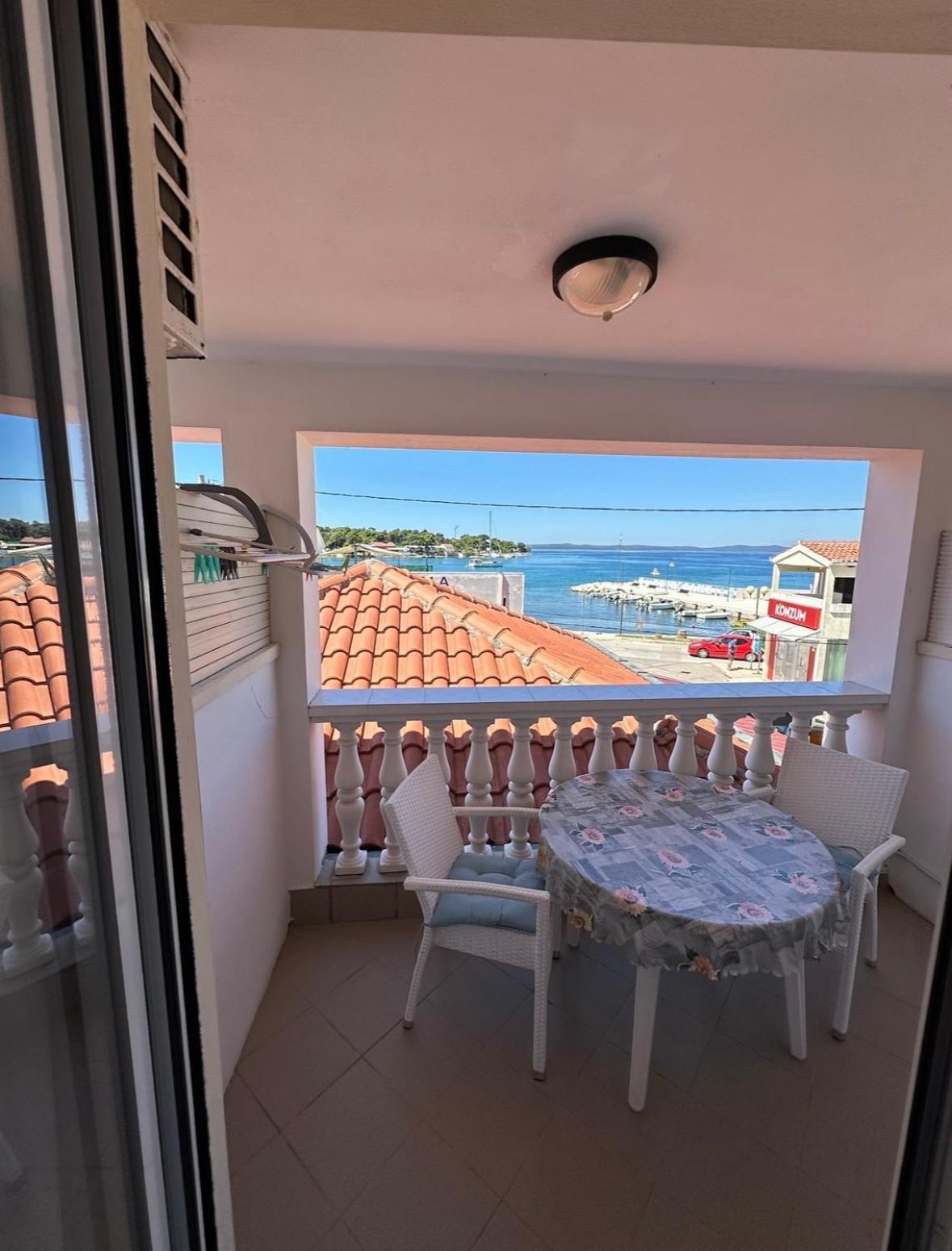 Apartment And Rooms Sidro Petrcane Exterior foto
